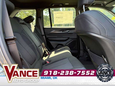 2025 Jeep Grand Cherokee GRAND CHEROKEE LAREDO X 4X4