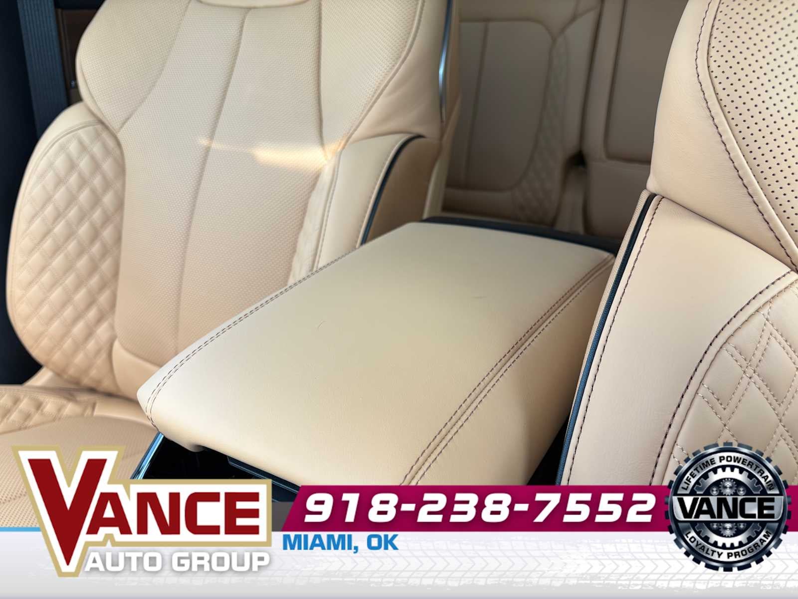 2025 Jeep Grand Cherokee GRAND CHEROKEE SUMMIT RESERVE 4X4