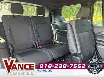 2025 Jeep Grand Cherokee L GRAND CHEROKEE L LAREDO X 4X4