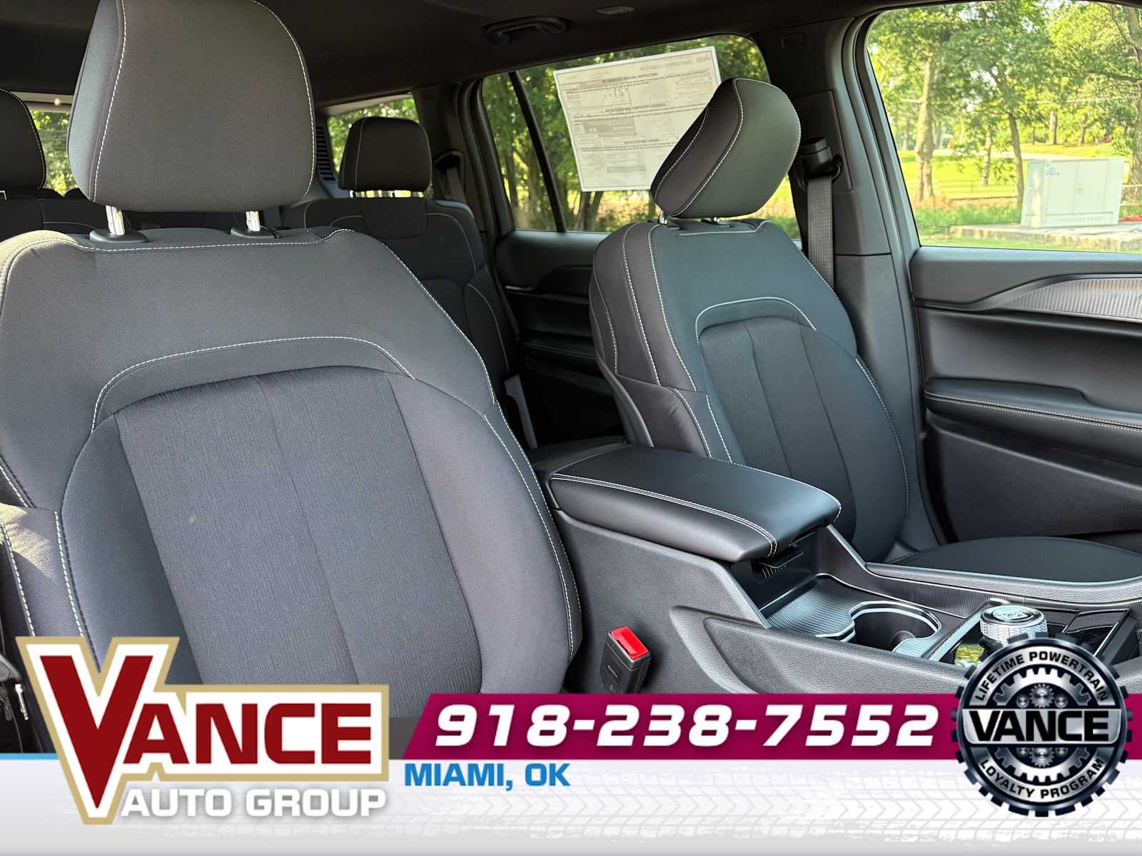 2025 Jeep Grand Cherokee L GRAND CHEROKEE L LAREDO X 4X4