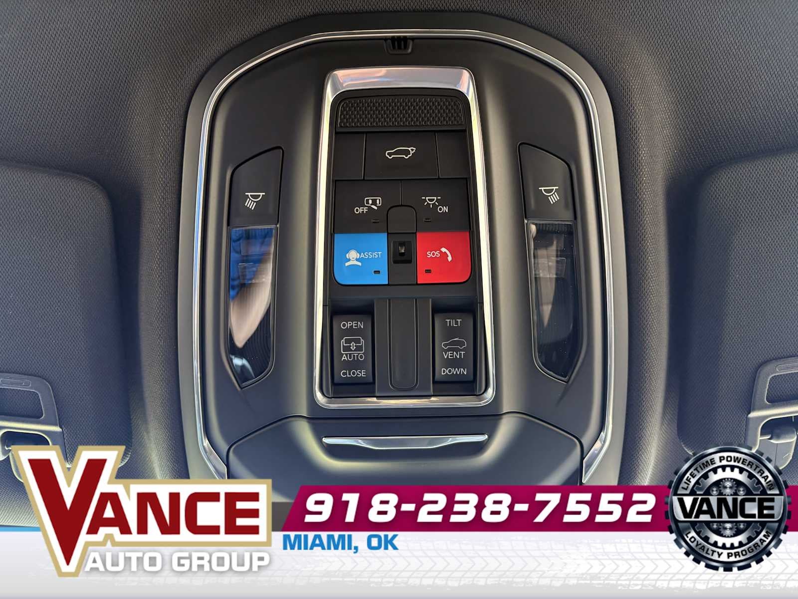 2025 Jeep Grand Cherokee L GRAND CHEROKEE L LAREDO X 4X4