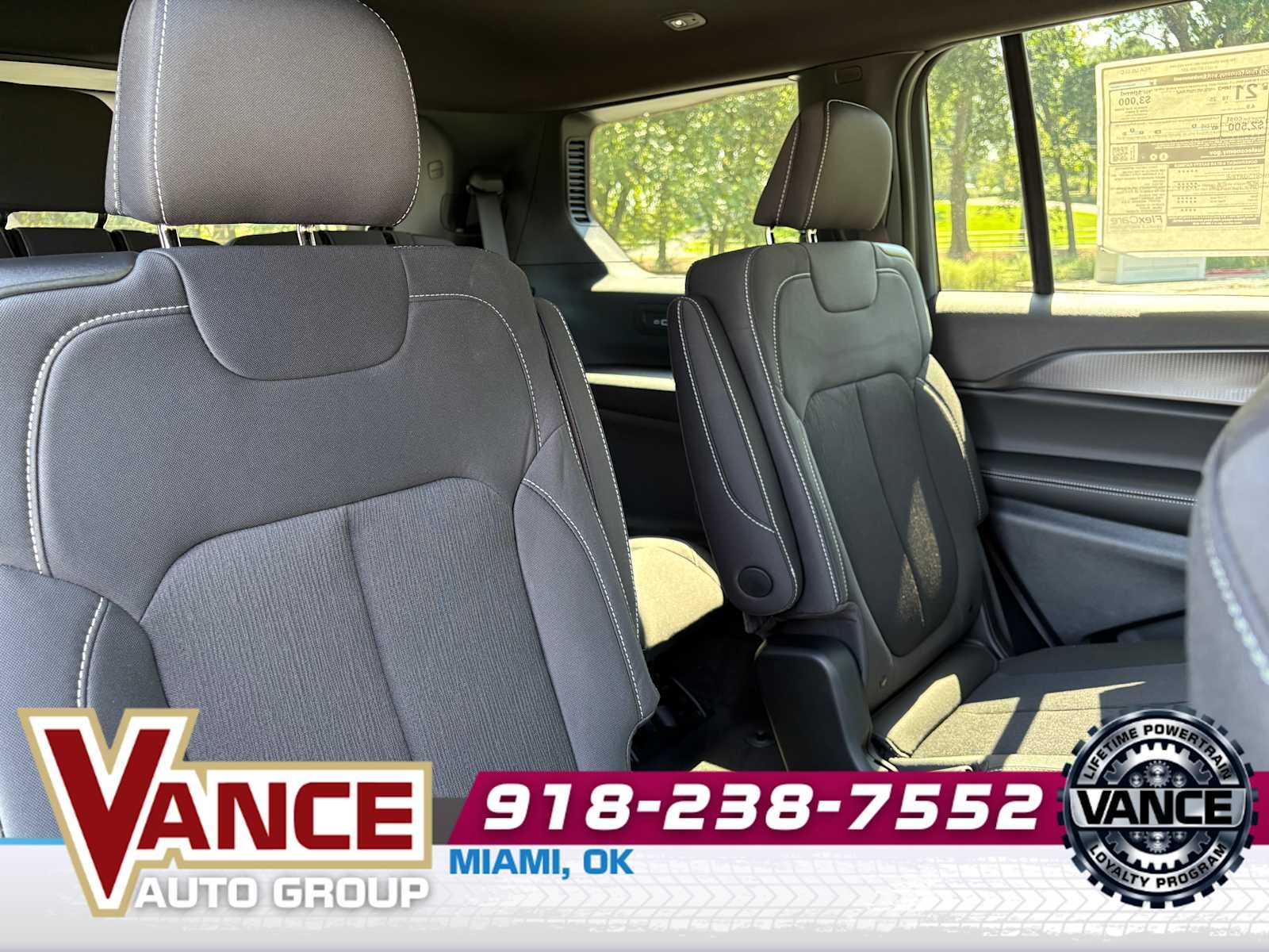 2025 Jeep Grand Cherokee L GRAND CHEROKEE L LAREDO X 4X4