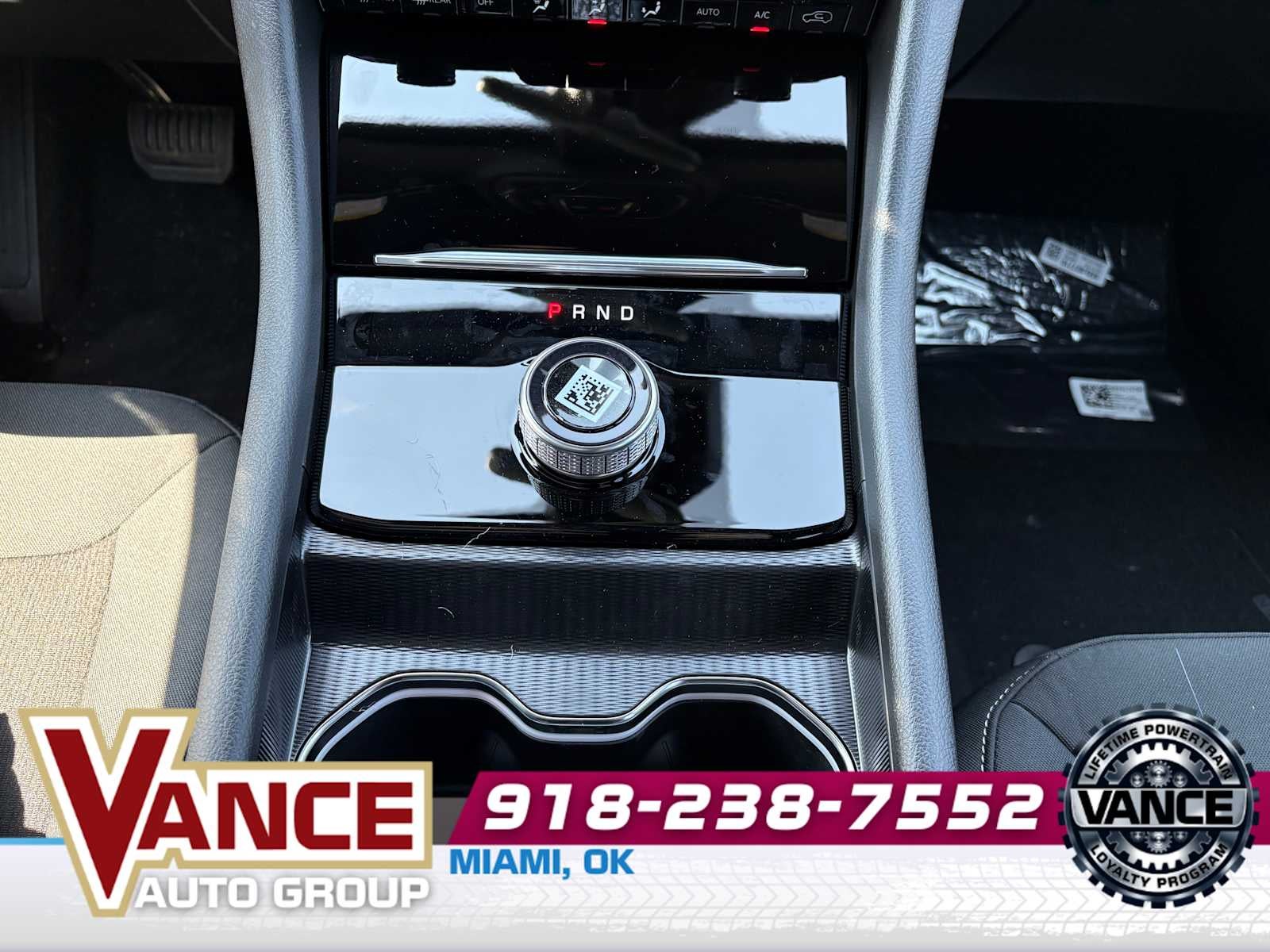 2025 Jeep Grand Cherokee L GRAND CHEROKEE L LAREDO X 4X4