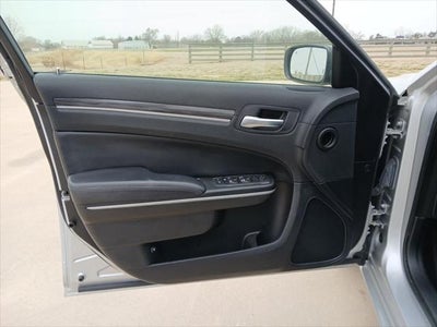 2022 Chrysler 300 Touring