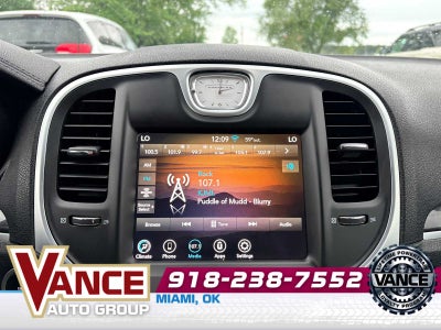 2022 Chrysler 300 Touring