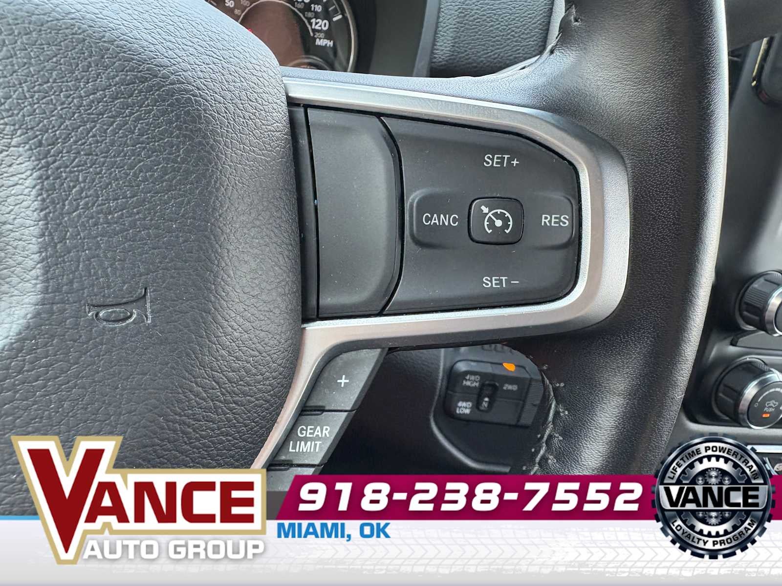 2024 RAM 3500 Big Horn Crew Cab 4x4 8' Box