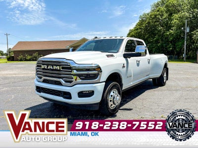 2025 RAM Ram 3500 RAM 3500 LARAMIE CREW CAB 4X4 8' BOX