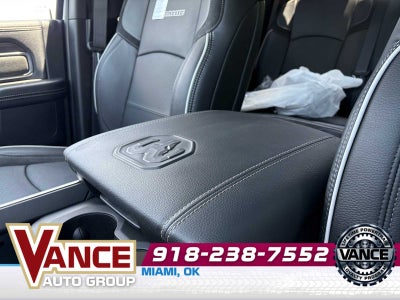 2025 RAM Ram 3500 RAM 3500 LARAMIE CREW CAB 4X4 8' BOX