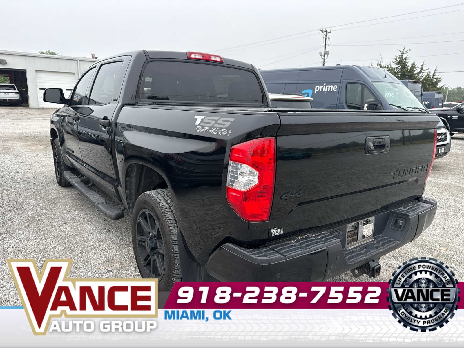 2017 Toyota Tundra SR5 5.7L V8