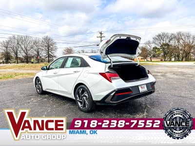 2025 Hyundai Elantra SEL Convenience