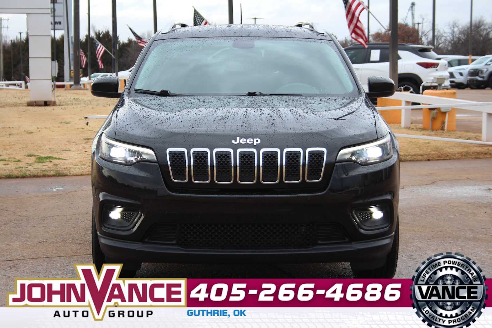 Used 2019 Jeep Cherokee Latitude with VIN 1C4PJMCX5KD218670 for sale in Guthrie, OK