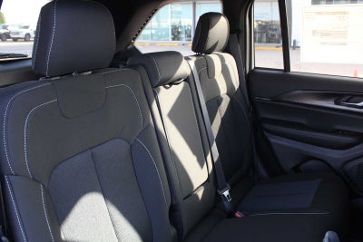 2027 Jeep Grand Cherokee Laredo X