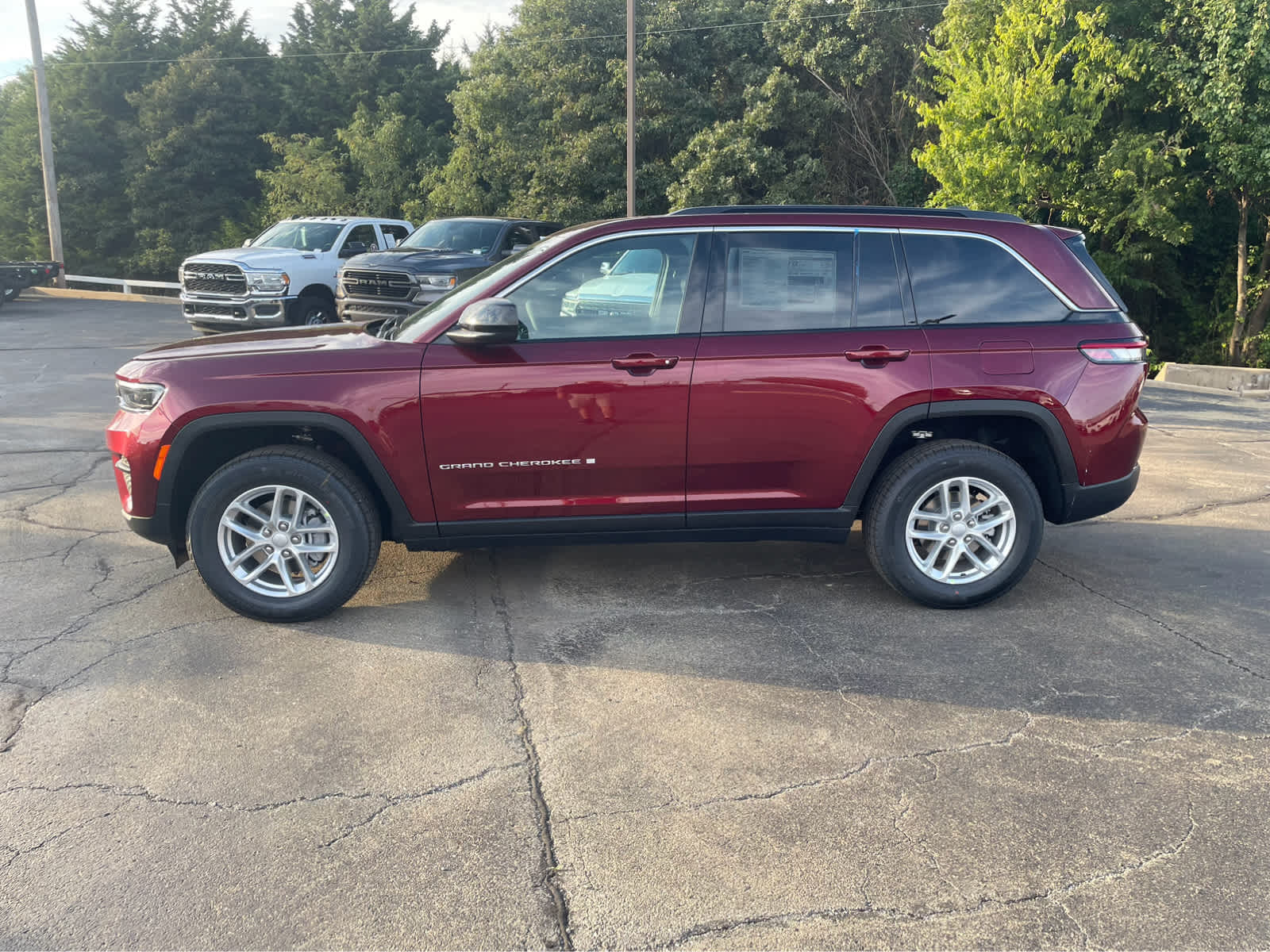 2025 Jeep Grand Cherokee Laredo X