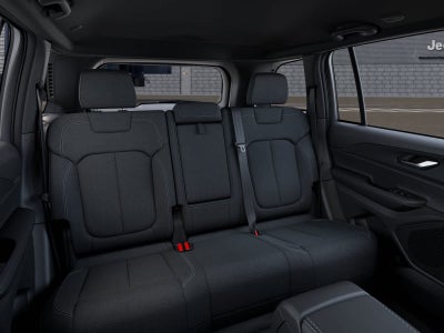2027 Jeep Grand Cherokee Laredo