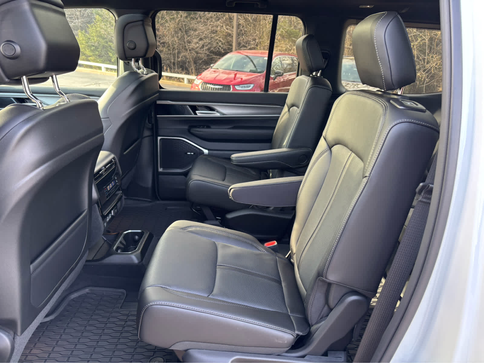 2026 Jeep Grand Wagoneer Upland