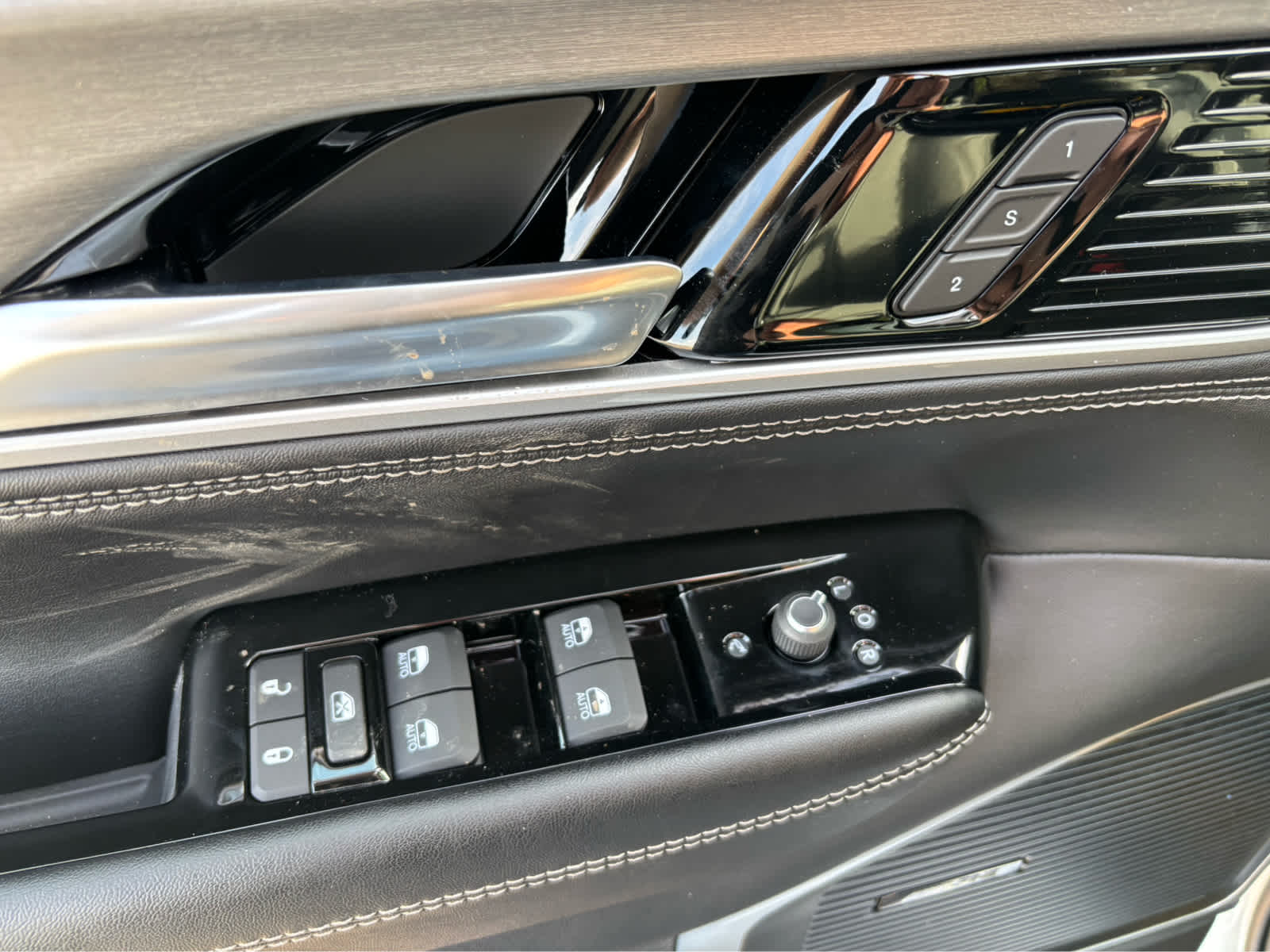 2026 Jeep Grand Wagoneer Upland