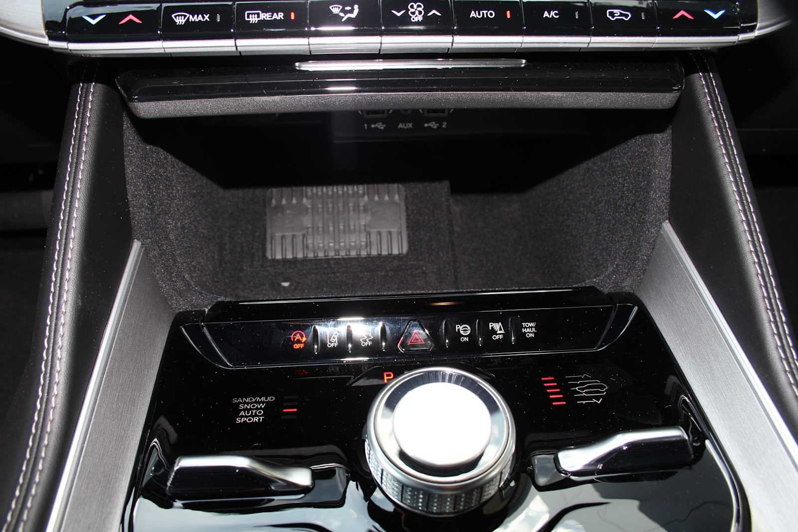 2026 Jeep Grand Wagoneer Limited Reserve