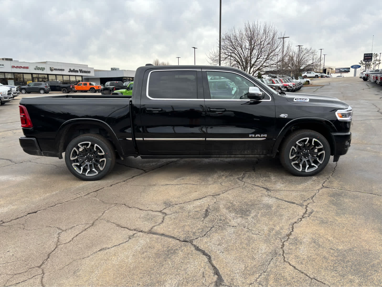 2026 RAM Ram 1500 Limited