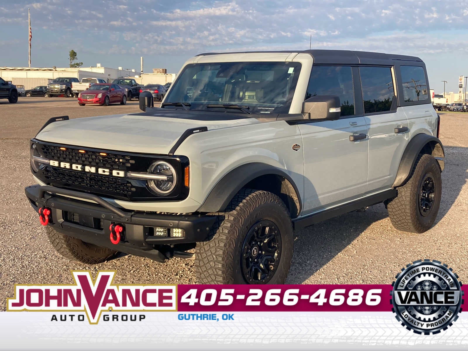 2023 Ford Bronco Wildtrak 4x4's photo