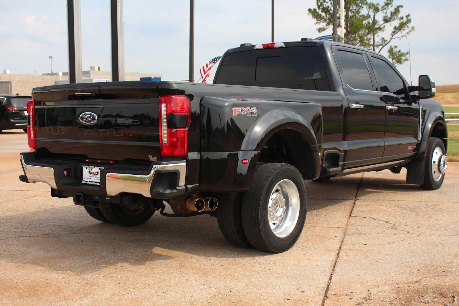 2024 Ford F-450 LARIAT