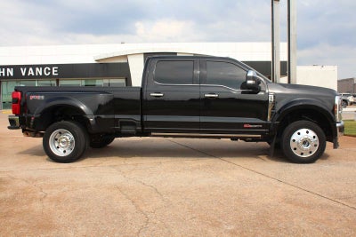 2024 Ford F-450 LARIAT