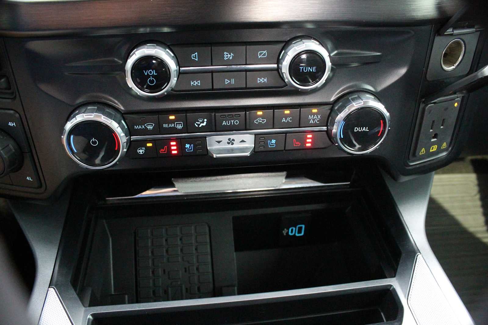 2024 Ford F-450 LARIAT