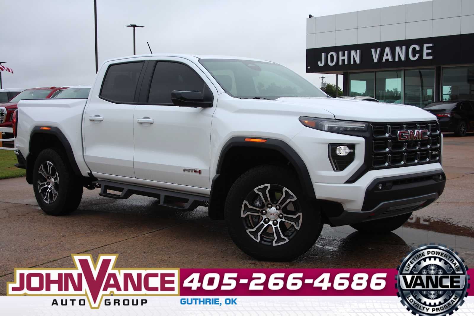2025 GMC Canyon 4WD AT4