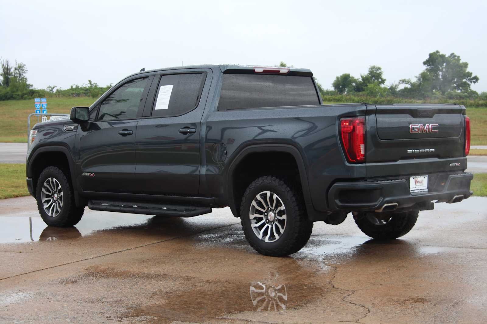 2021 GMC Sierra 1500 AT4