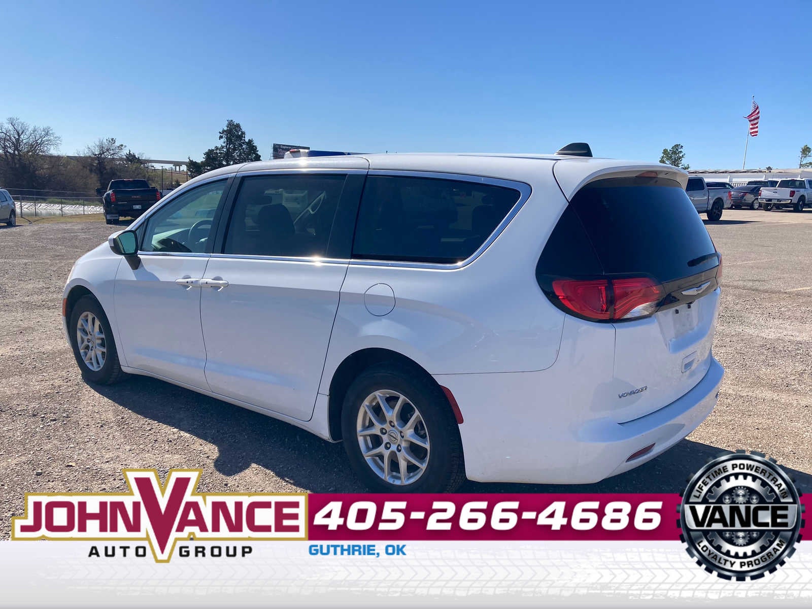 2023 Chrysler Voyager LX