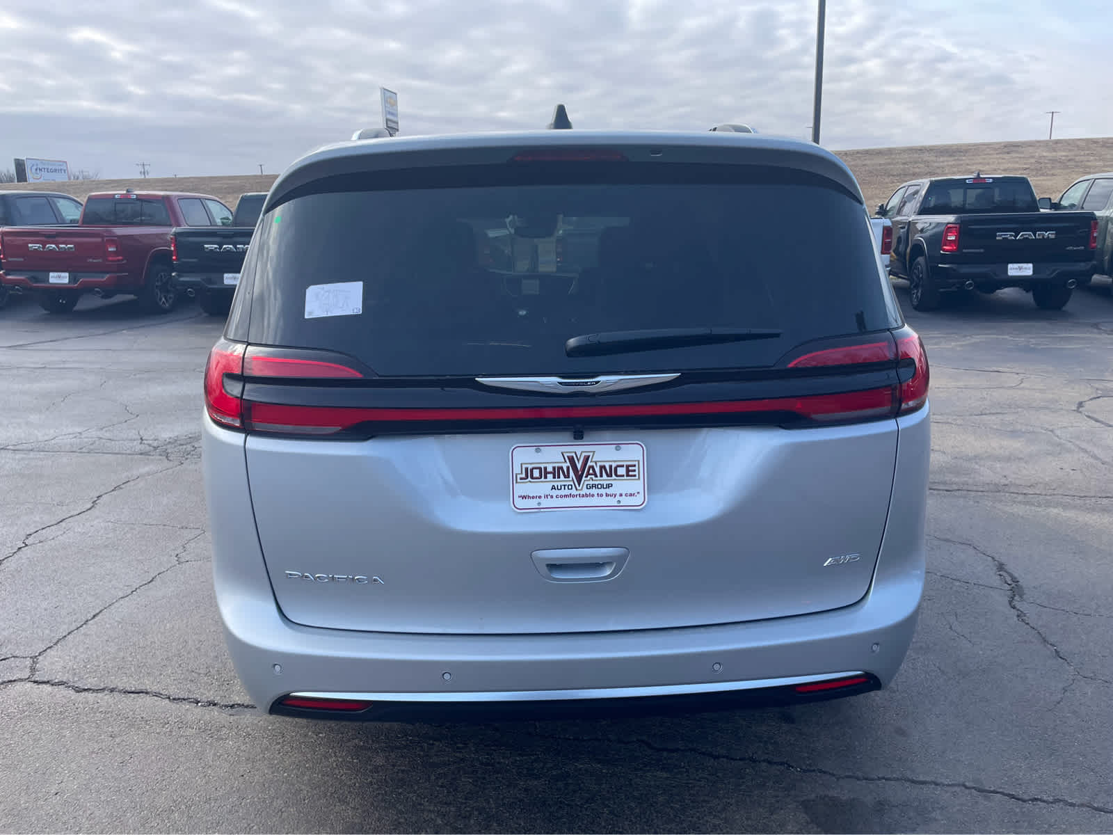 2026 Chrysler Pacifica Pinnacle
