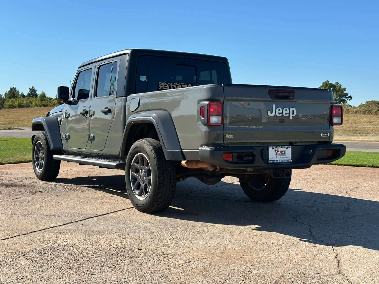 2022 Jeep Gladiator Overland