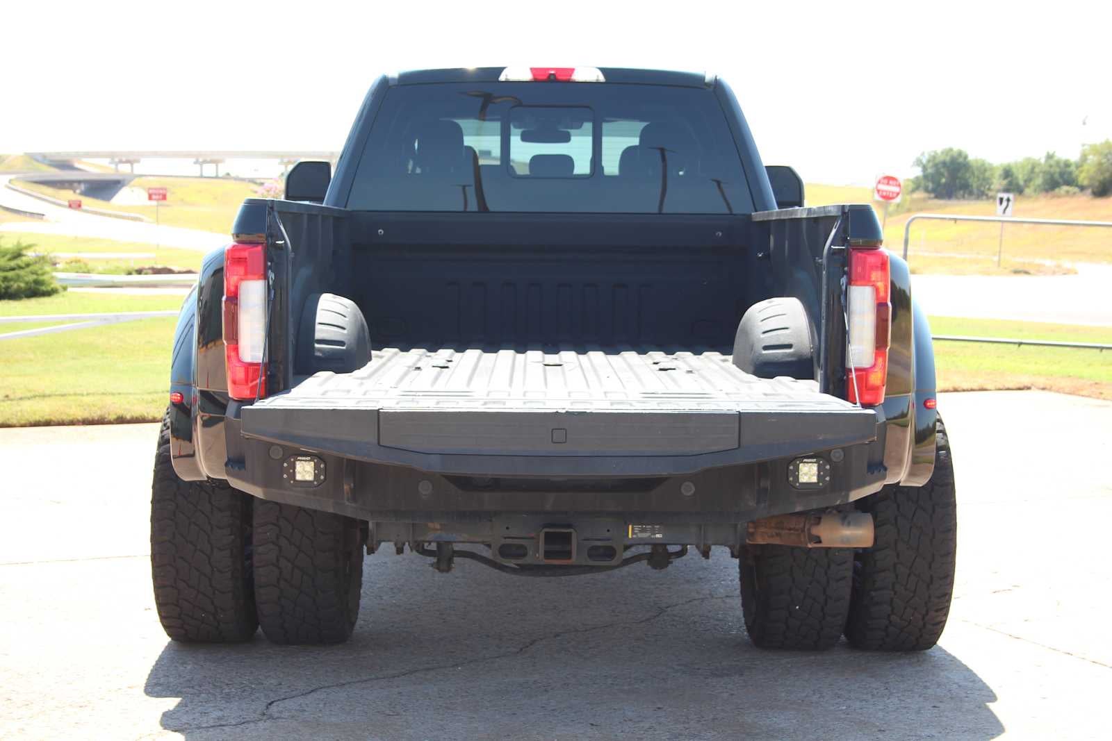 2018 Ford Super Duty F-350 DRW XL