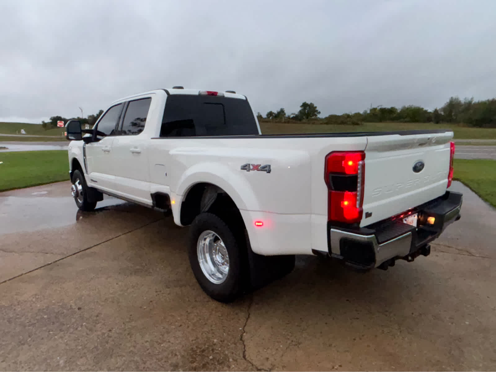 2023 Ford Super Duty F-350 DRW XL