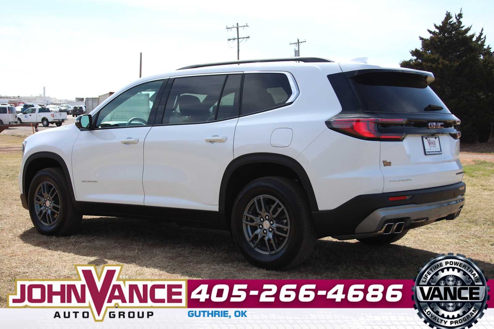 2025 GMC Acadia Elevation