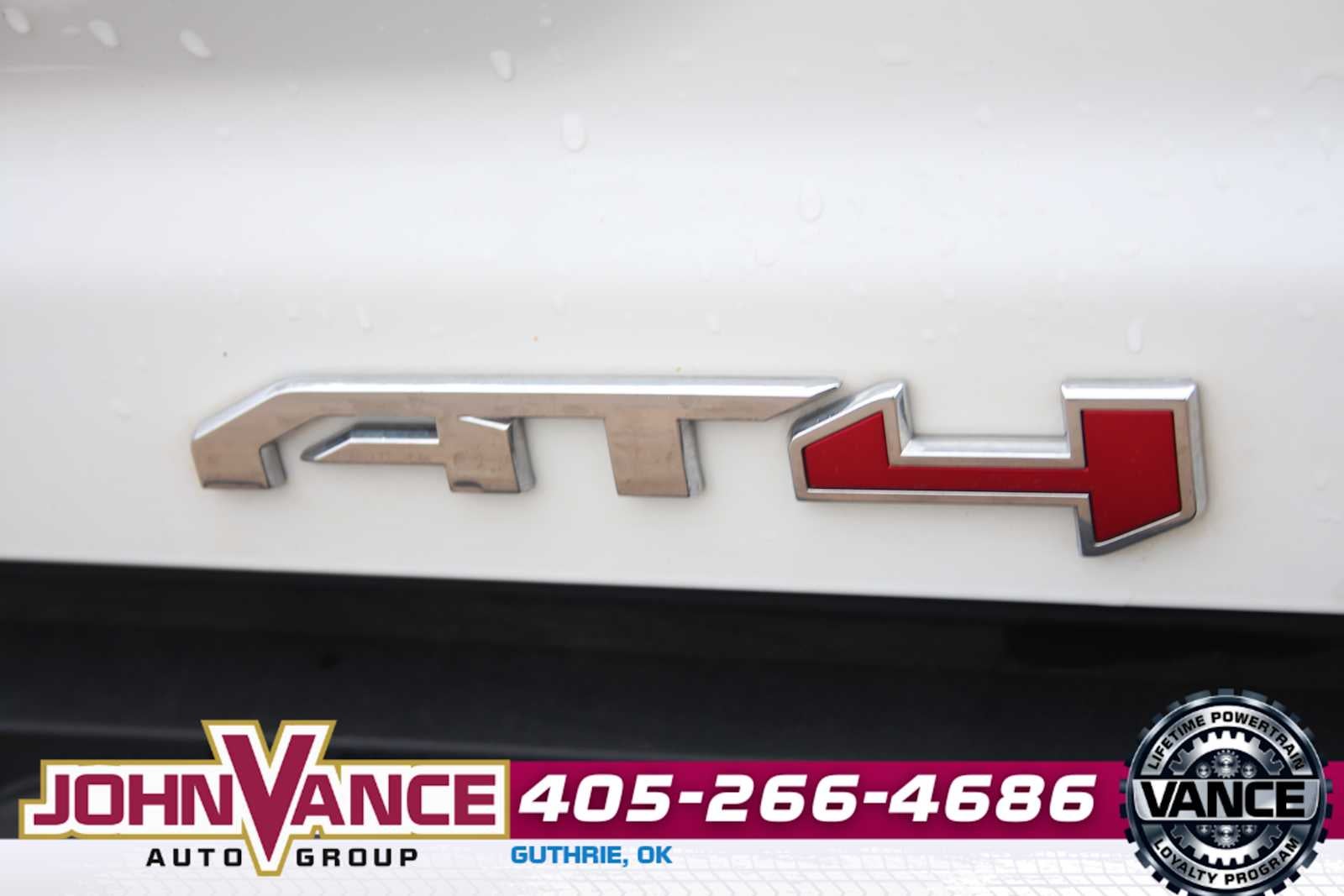 2025 GMC Canyon AT4