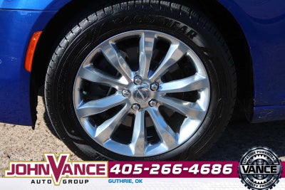 2021 Chrysler 300 Touring L