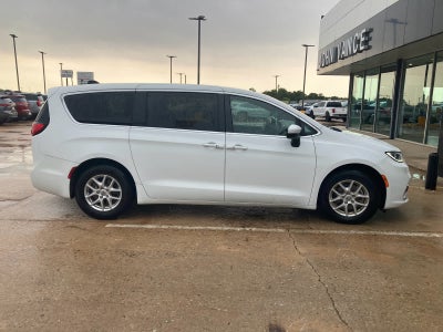 2023 Chrysler Pacifica Touring