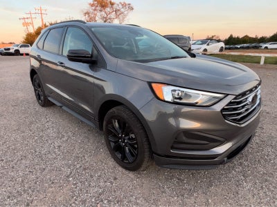 2022 Ford Edge SE