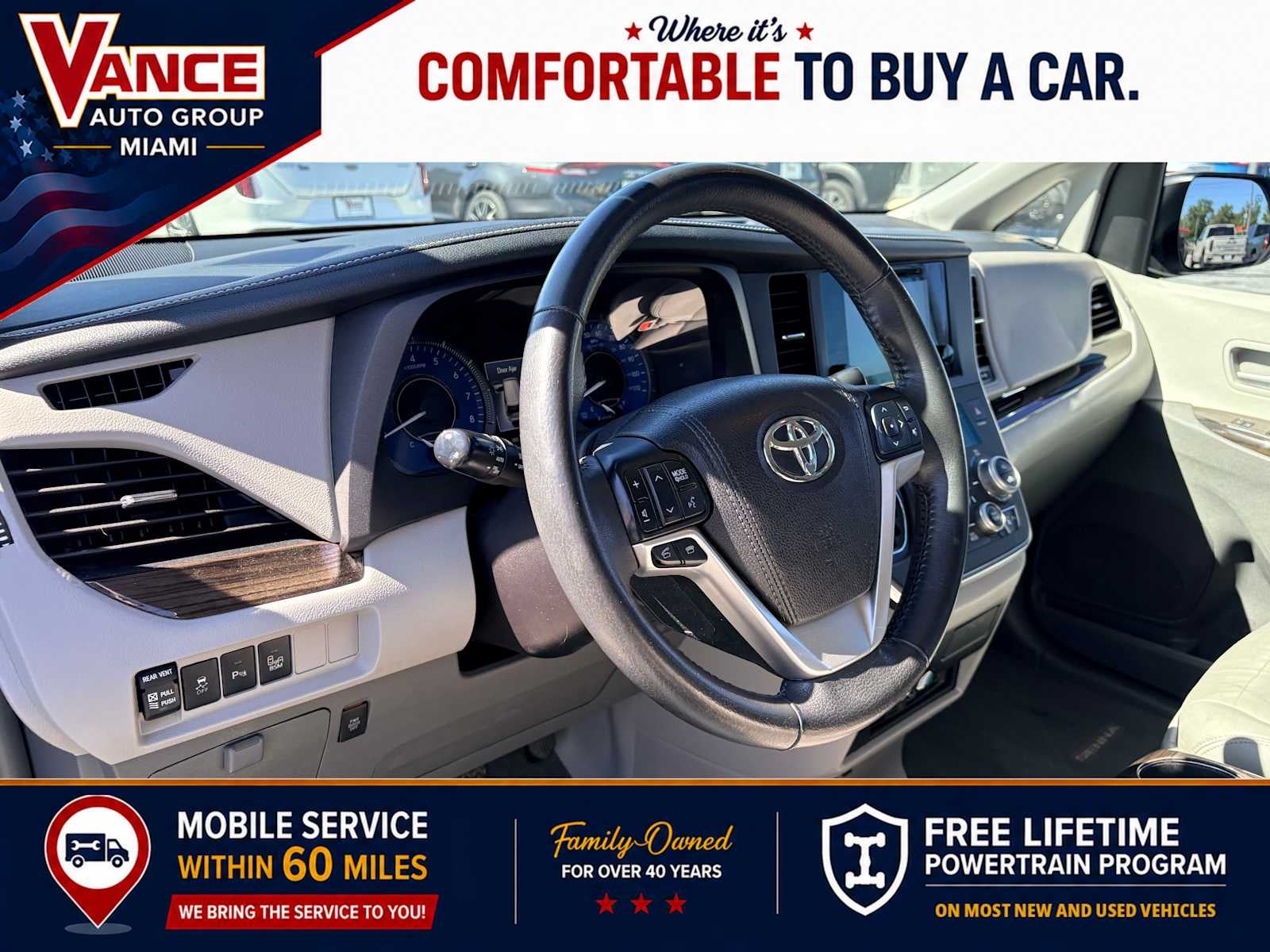 2017 Toyota Sienna XLE Auto Access Seat