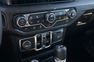 2025 Jeep Wrangler 4-Door Summit 4x4