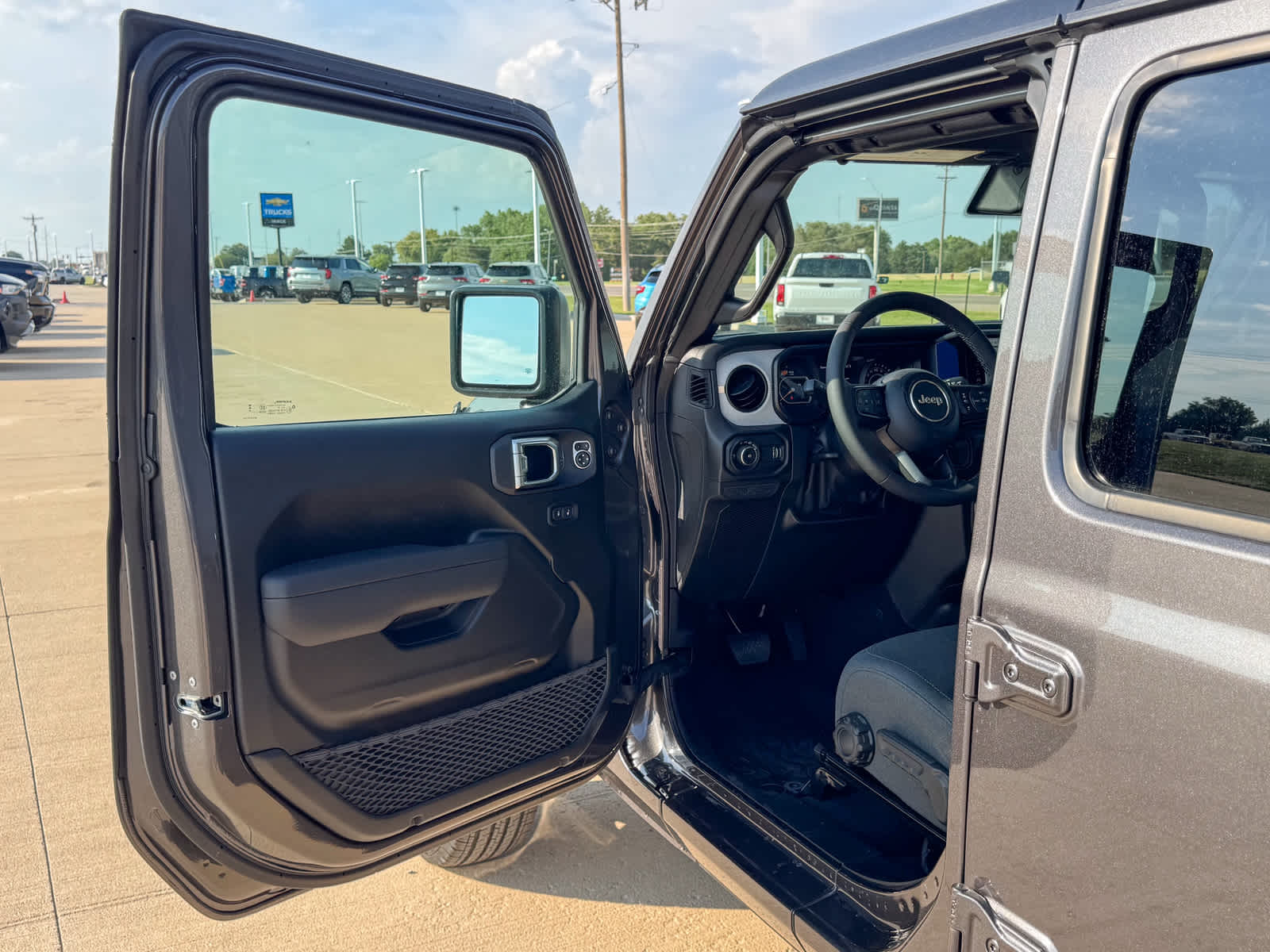 2025 Jeep Wrangler WRANGLER 4-DOOR SPORT S