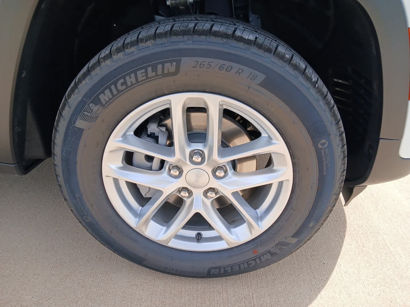 2026 Jeep Grand Cherokee GRAND CHEROKEE LAREDO X 4X4