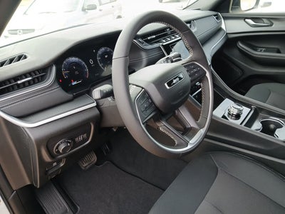 2026 Jeep Grand Cherokee GRAND CHEROKEE LAREDO X 4X4