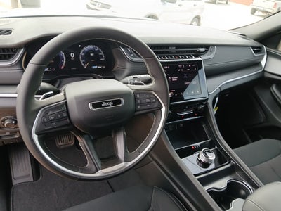 2026 Jeep Grand Cherokee GRAND CHEROKEE LAREDO X 4X4