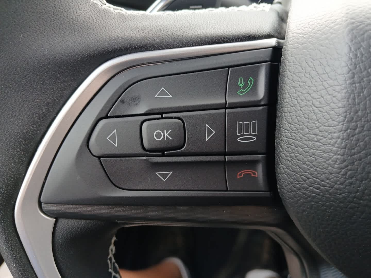 2026 Jeep Grand Cherokee GRAND CHEROKEE LAREDO X 4X4