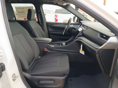 2026 Jeep Grand Cherokee GRAND CHEROKEE LAREDO X 4X4