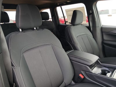 2026 Jeep Grand Cherokee GRAND CHEROKEE LAREDO X 4X4