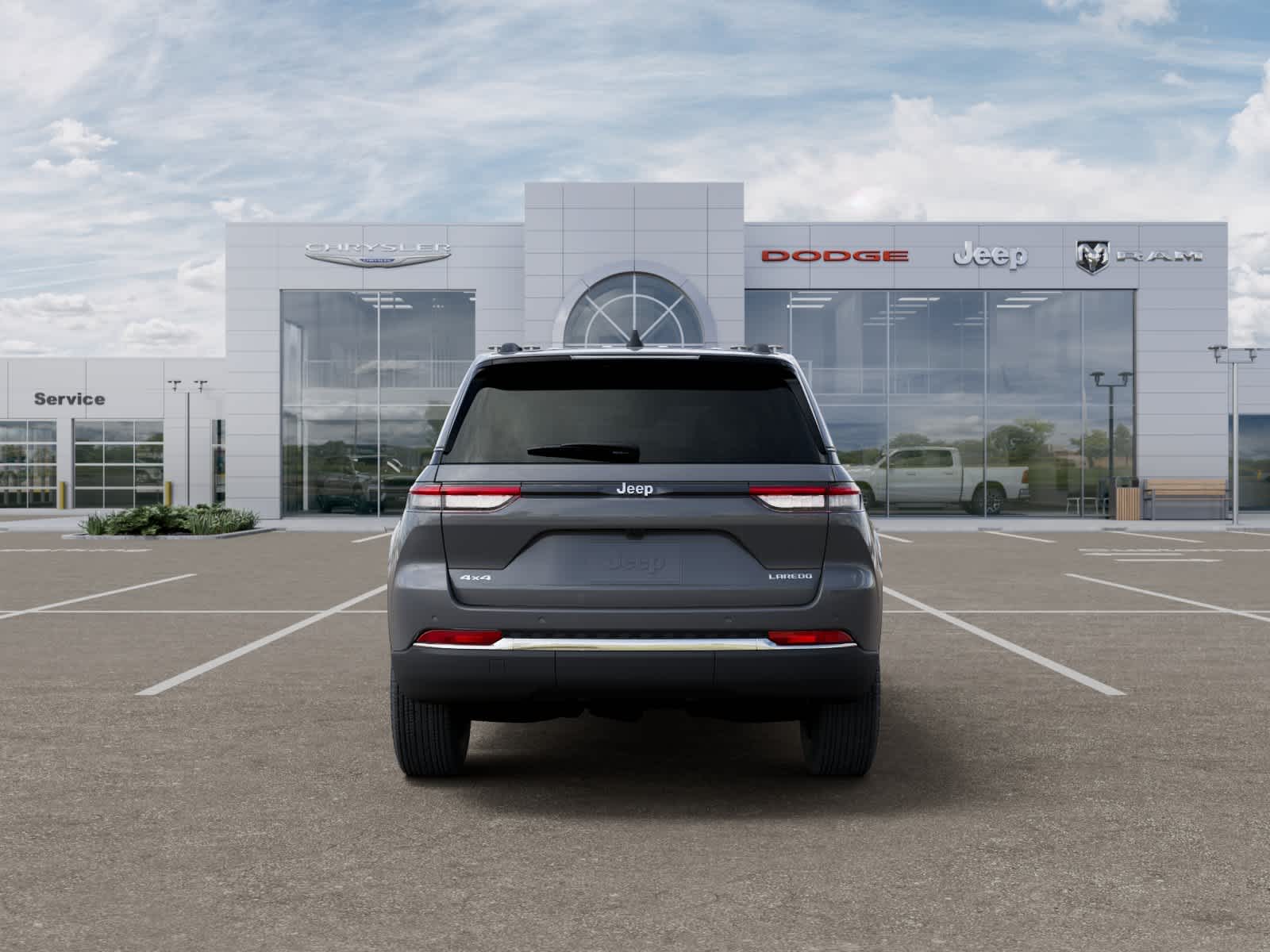 2027 Jeep Grand Cherokee GRAND CHEROKEE LAREDO X 4X4