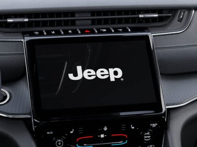 2027 Jeep Grand Cherokee GRAND CHEROKEE LAREDO X 4X4