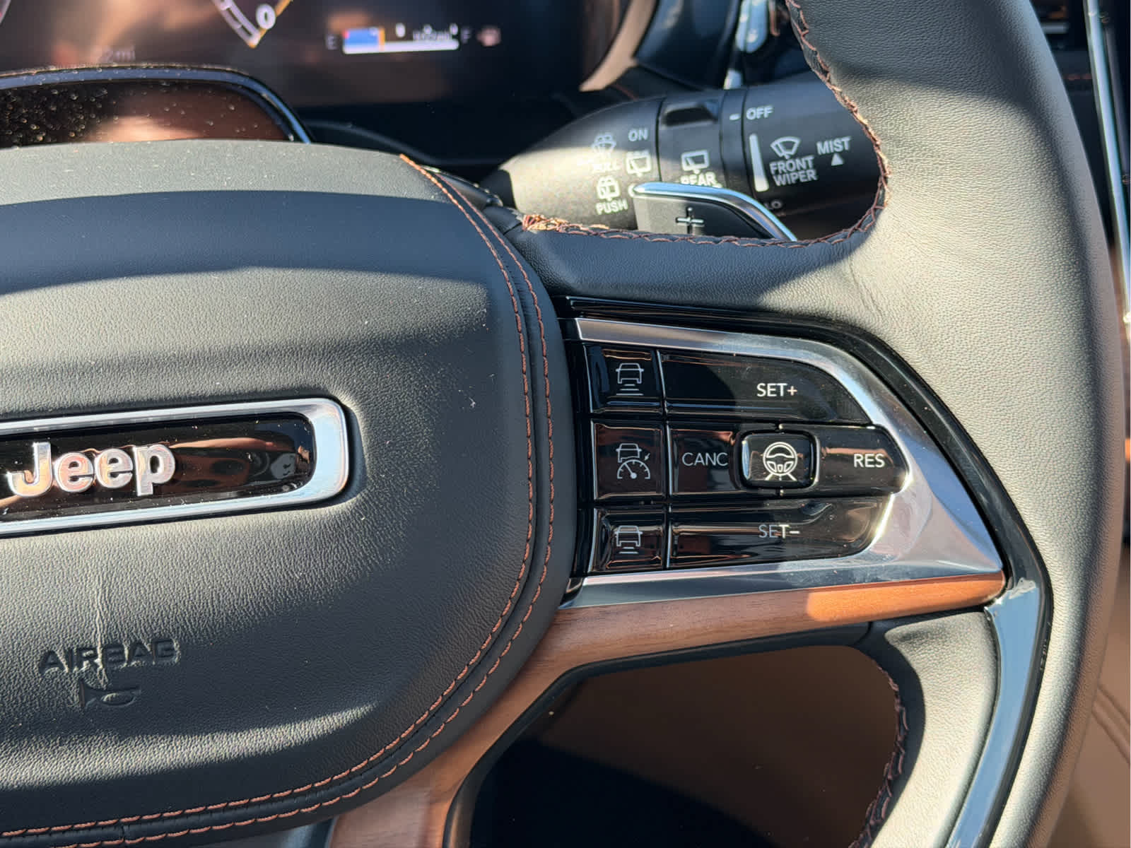 2025 Jeep Grand Cherokee GRAND CHEROKEE SUMMIT RESERVE 4X4